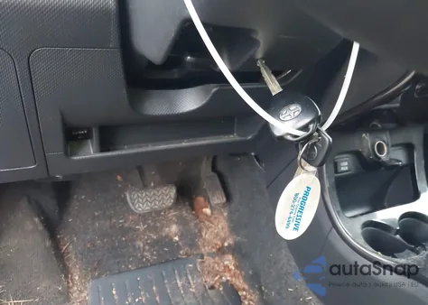 2010 Scion Xd z USA, uszkodzony, nr VIN JTKKU4B48AJ056941